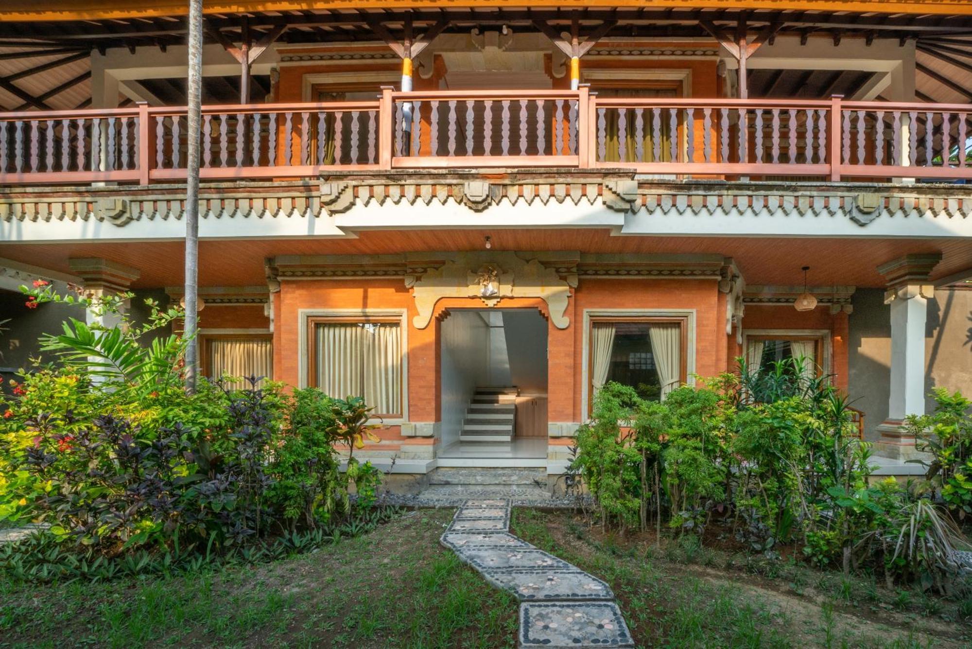 Three Brothers Bungalows & Villas Legian  Exterior photo